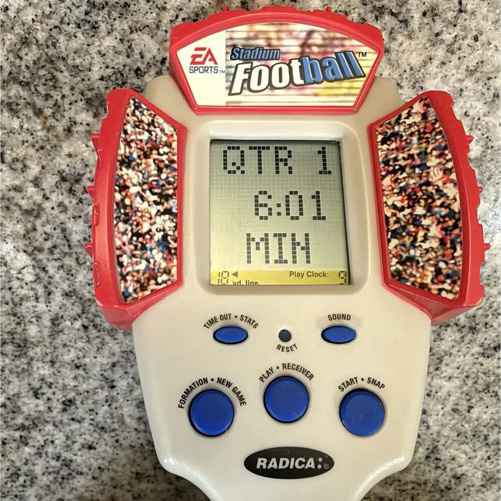 VINTAGE 2001 Radica EA Sports Stadium Football Handheld Electronic/Trigger Game